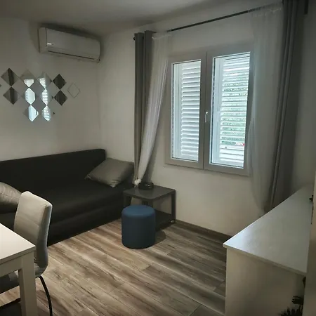 Radovinka Apartment Radovin